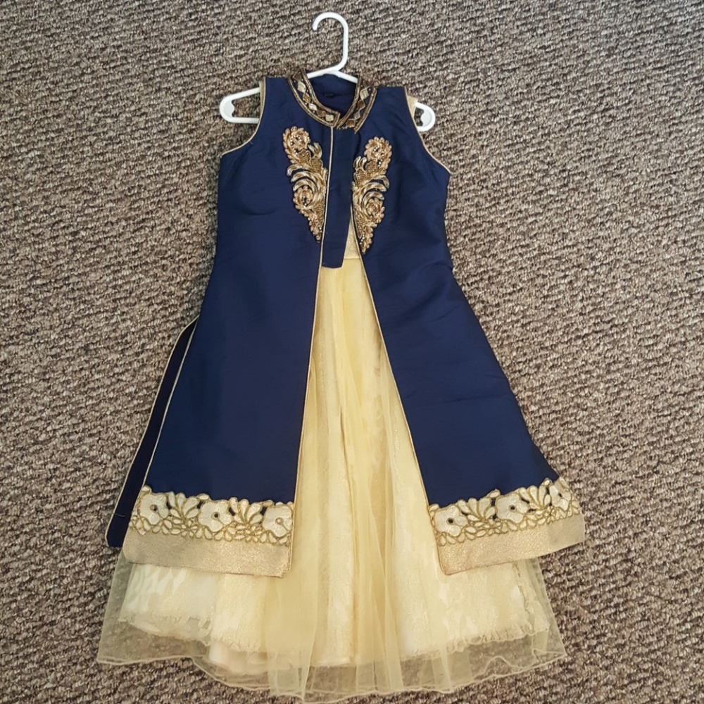 Girls Indian Pakistani dress